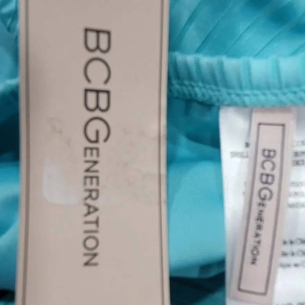 BCBGENERATION Ribbed Cutout One-Piece Swimsuit - Picture 7 of 7
